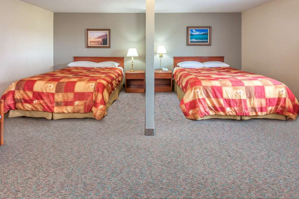 Hotel Super 8 By Wyndham 2*